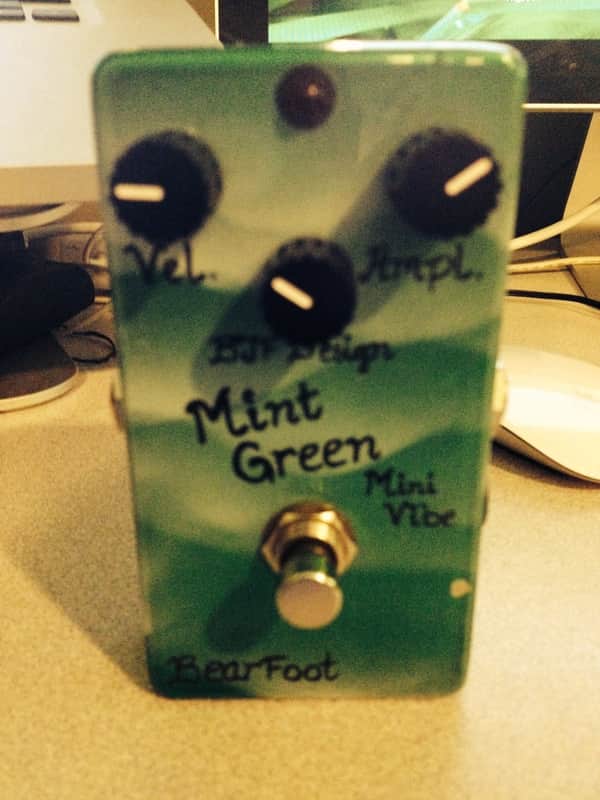 BearFoot Mint Green Mini Vibe 2014 (slow wave option) image 1