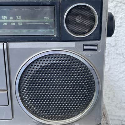 Vintage Sanyo M9930 Boom Box Cassette Recorder Stereo Radio Portable FOR PARTS OR REPAIRS image 4