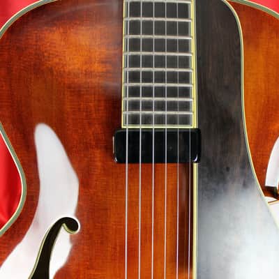 Eastman Uptown AR805E Sunburst image 8