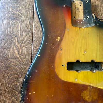 Fender Jazz Bass Body 1970 - Sunburst Vintage 100% Original! With Matching Neck Plate image 2