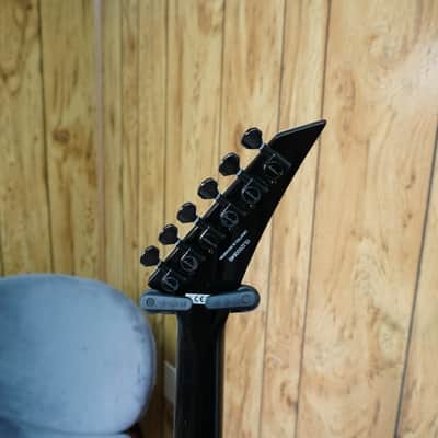 Jackson Pro Series Signature Wes Borland King V KV Black With White Bevels image 4