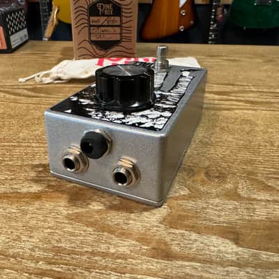 Pine-Box Customs & Mask Audio Electronics Tall  - Silver image 3