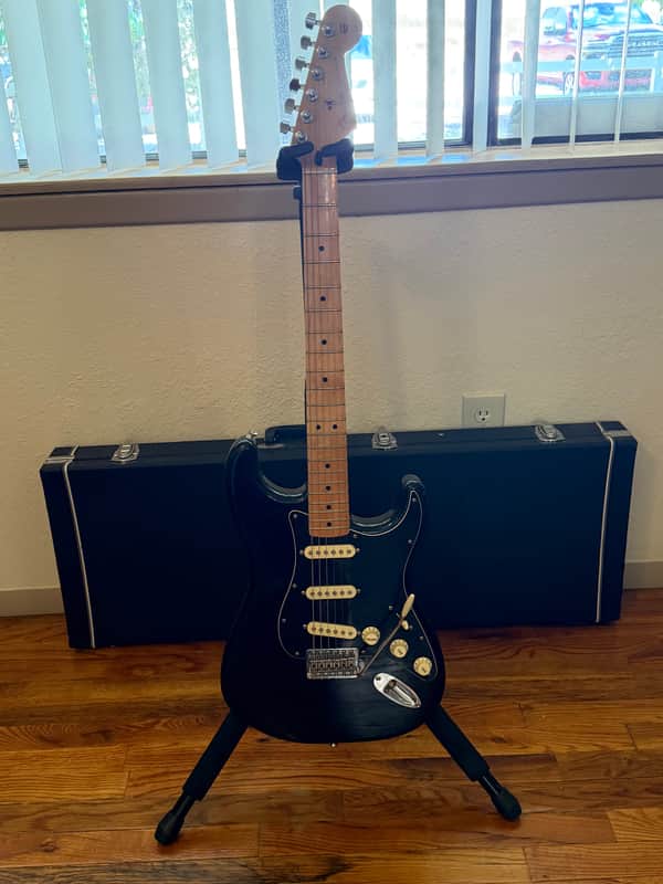 ギター Fender / FSR SE Standard Stratocaster Fender FSR Special Edition Standard Stratocaster with Maple