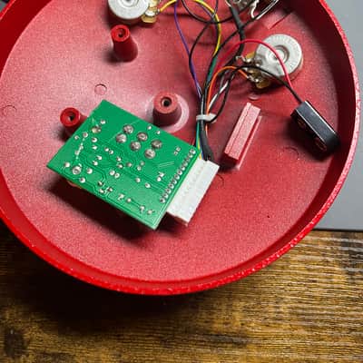 Dunlop JDF2 Fuzz Face Distortion 1996 - Present - Red image 6