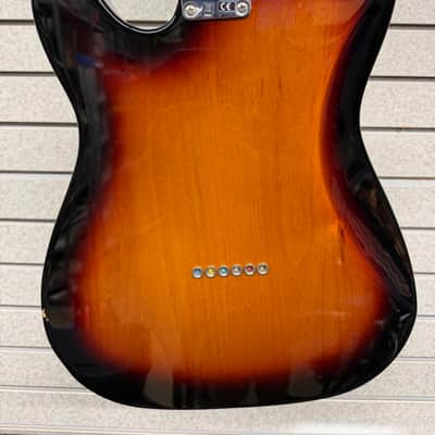 Fender Player Plus Telecaster with Maple Fretboard 2021 - Present - 3-Color Sunburst image 4