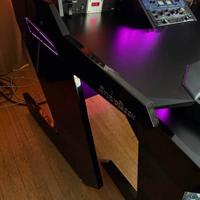 studio desk Dominator Series Workstation 2020's - Black High Gloss image 7