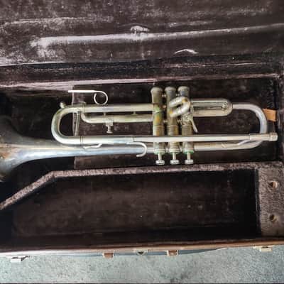 USED Getzen Severinsen Model Eterna by Getzen Trumpet with Getzen Deluxe Trumpet Case image 3