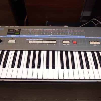 Korg Poly-61 Analogue Programmable Polyphonic Synthesizer image 2