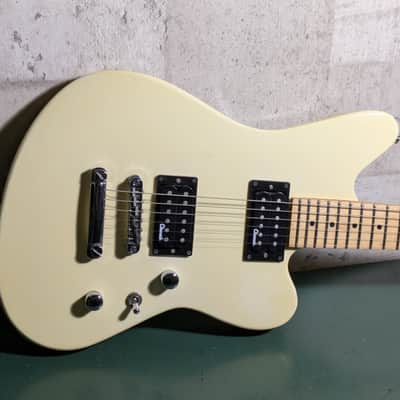 Charvel EM-SCB Surfcaster Skatecaster 90-00's White Made in Japan image 14