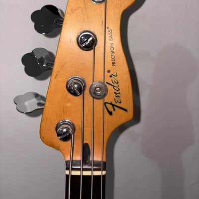 Fender Precision Bass STD 2010 - Candy Apple Red image 7