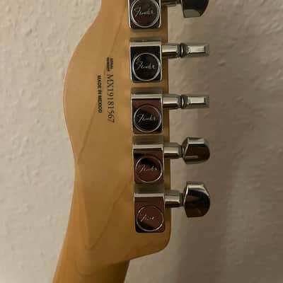 Fender Player Telecaster HH with Pau Ferro Fretboard 2020 - Present - 3-Color Sunburst image 3