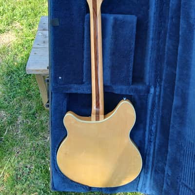 Rickenbacker 370/12RM 1988 - Maple glow image 8