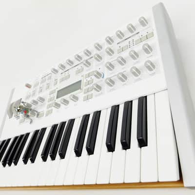 Access Virus Ti Polar Synthesizer Keyboard + Top Zustand + 1,5 Jahre Garantie image 3