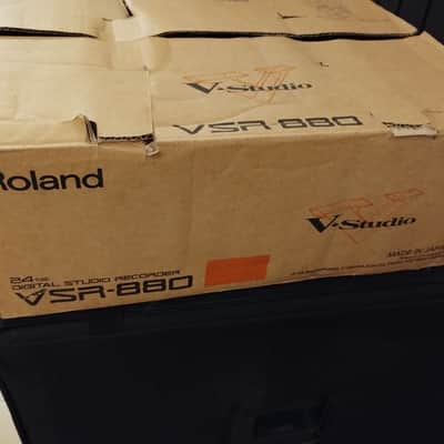 Roland VSR-880 Rackmount Digital Studio Recorder 1999 - 2001 - Blue image 16