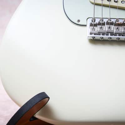 FENDER USA American Vintage II '61 Stratocaster "Olympic White + Rosewood" (2024) image 10