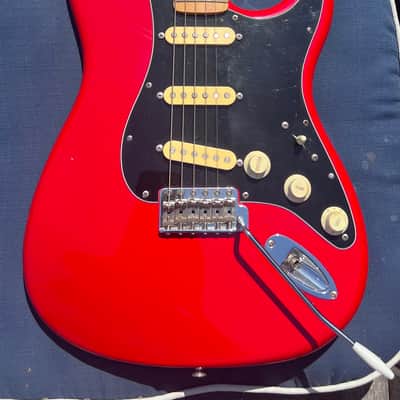 Squier MIJ Standard Stratocaster with Maple Fretboard 1984 - 1988 - FIESTA RED  JVGuitars image 6
