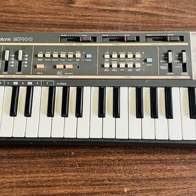 Rare Vintage Casio MT-100 Casiotone 49-Key Synthesizer keyboard lo-fi 1980s - Tan