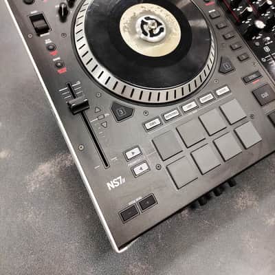 Numark NS7 II 2010s Turntable - Black image 4