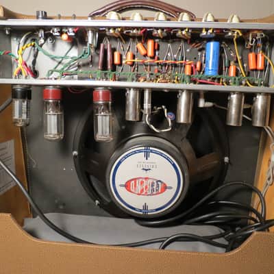 Victoria Victorilux 1x15 / 115 Combo Amplifier image 18