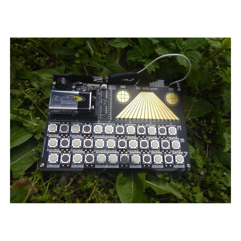 Sixty Four Pixels Le Grand Strum Strummed Chord Desktop MIDI