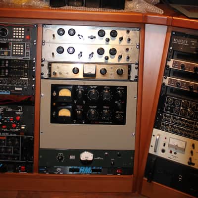 Fairchild 670 image 3
