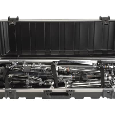 SKB Compact Stand Case 36-1/2 x 11-7/8 x 8-1/4 with Wheels & Straps, TSA Latches, Over molded Handle image 3