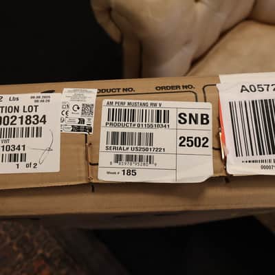 Fender American Performer Mustang Vintage White image 10