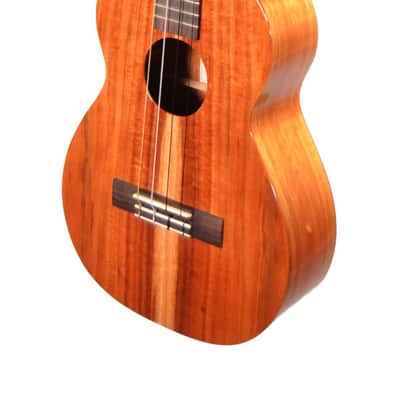 Kamaka Hawaiian Made Baritone Ukulele w/ OHSC – Used image 5
