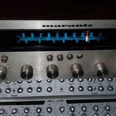 Marantz Model 2230 30-Watt Stereo Solid-State Receiver 1972 - 1974 - Silver with Wood Case image 1