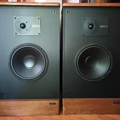 Advent Legacy speakers modified in good condition - 1980's image 1