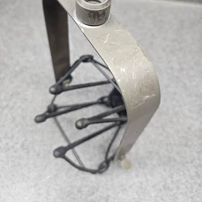Electro-Voice Microphone Shock Mount for RE Series Microphones image 7