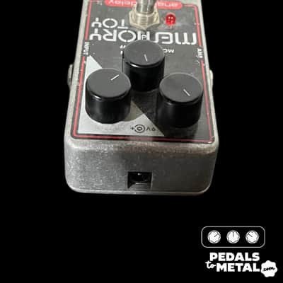 Electro-Harmonix Memory Toy Analog Echo / Chorus-x14899 image 3