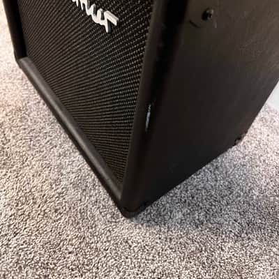 Hughes & Kettner TubeMeister 18 2-Channel 18-Watt 1x10" Guitar Combo 2011 - 2017 - Black image 7