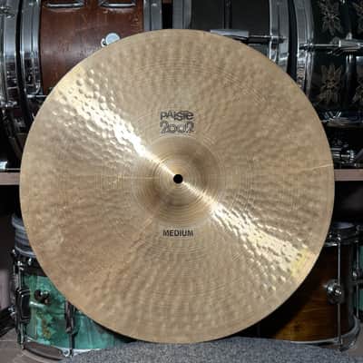 Paiste 18” Black Label 2002 Crash image 1