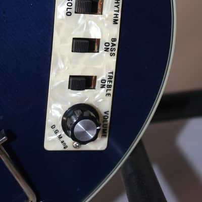 Hofner Contemporary Series Violin Bass Blue With Hard Shell Case image 4