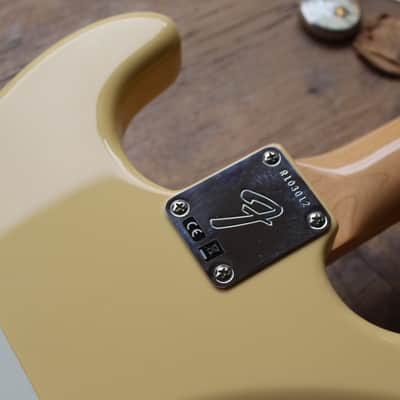 FENDER "Custom Shop Yngwie Malmsteen Vintage White, Scalloped Maple" HARDCASE, PAPERS, STRAP, 3, 68 KG image 13