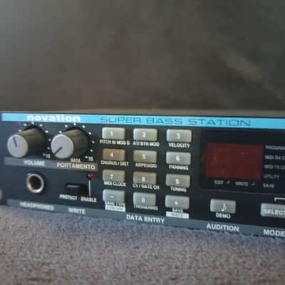 Novation Super Bass Station Monophonic Rackmount Synthesizer 1997 - Black image 5