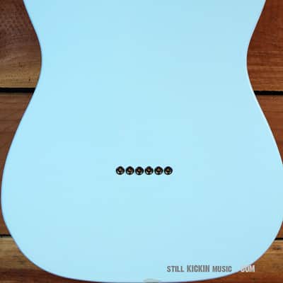 FREE SHIP! FENDER 69 TELECASTER THINLINE + OHSC Rare Daphne Blue F-Hole 7 Pound Tele Guitar image 7