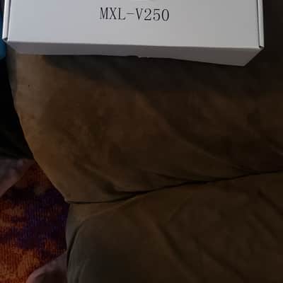 MXL V250 Condenser Microphone image 1