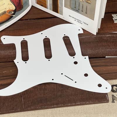 General Vintage Tone 54 to 1955 Pickguard for Stratocaster®️ Original HIPS Left handed “ Polystyrene “ Pickguard For Strat®️ image 7