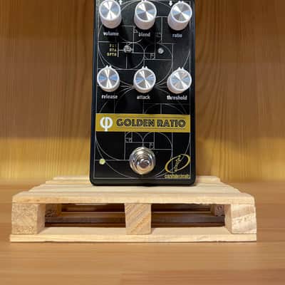 Crazy Tube Circuits (Phi) Golden Ratio FET / Optical Compressor V2 2021 - Present - Black / Gold image 1
