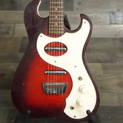 Silvertone Danelectro Sears 1965 Sunburst with amp. image 2