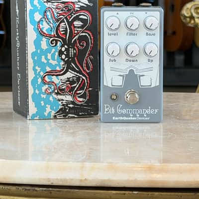 EarthQuaker Devices Bit Commander Analog Octave Synth V2 image 1