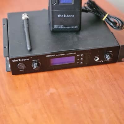 The T.bone the t.bone IEM100T + IEM100R In-Ear Monitor Set Stereo UHF 790-814MHz Rack image 2