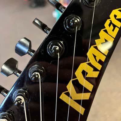 Kramer Striker Figured HSS Stoptail - Transparent Black image 5