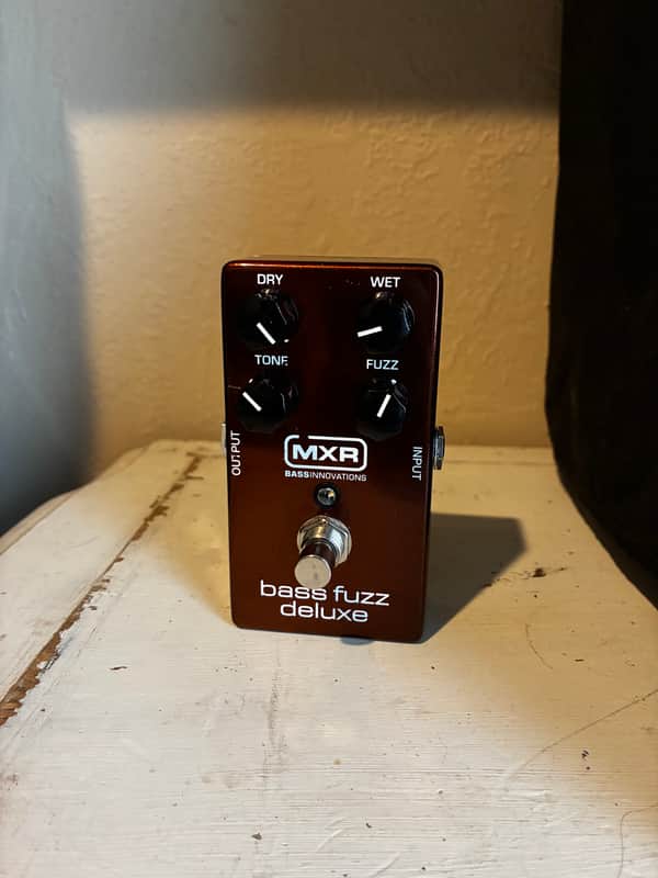 MXR M84 Bass Fuzz Deluxe