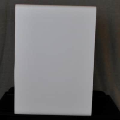 Yamaha HS5 5" Powered Studio Monitor (Pair) 2015 - Present - White image 2