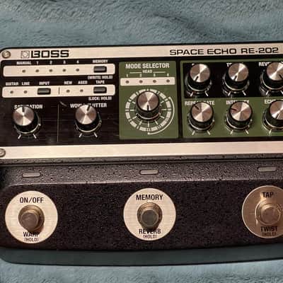 Boss RE-202 Space Echo | Reverb