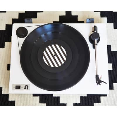 U-Turn Audio: Orbit Plus Turntable w/ Built In Preamp (OM5e) - White / 1st Gen (Open Box Special) image 4