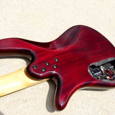 Spector Q5 Pro 5 String Bass guitar active preamp EMG quilt maple GORGEOUS quilt maple top image 4